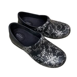 Crocs Neria Pro Black Floral Graphic Clog Comfort Shoe Non-Slip 204046 Women's 8